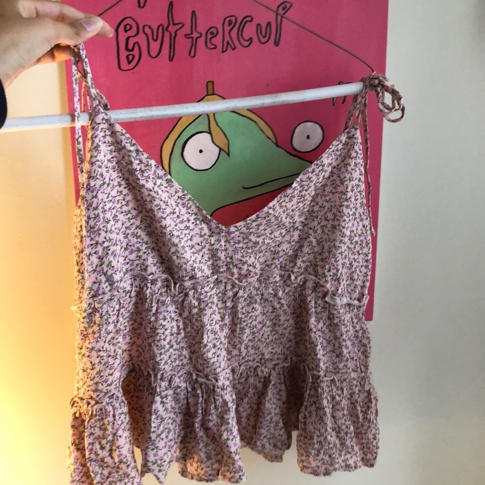 Pink floral cropped tank top